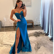 Long mermaid dress with sweetheart neckline and side split