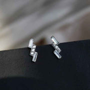 14K Gold Exquisite Lightning Earring