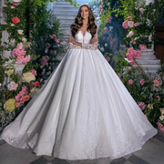 Gorgeous Appliques Chapel Wedding Dress