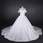 White Beautiful Temperament Slim Backles Wedding Dresses Appliques Ball Gowns Strapless With Slessveless