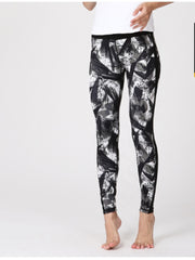 Abstract Printing High Rise Slim Leggings