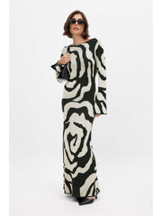 Knitted Colorblock Trumpet Sleeve Maxi Dress