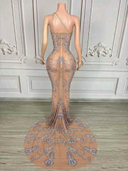 Ariyah luxurious personalized skirt prom dress with flowing skirt and elegant evening design for women.