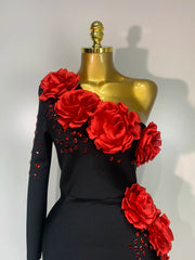 Keona black one-sleeve bandage dress – elegant slim-fit evening gown for women.