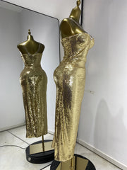 Janine glitter sequin slim fit luxury cocktail dress for women. Elegant party gown for birthdays, homecoming, and evening events.