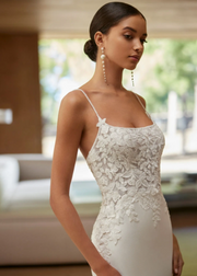 Luxury Sleeveless Mermaid Bridal Gown in Lace & Satin