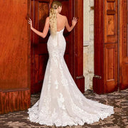 Exquisite Sleeveless Backless Wedding Dress