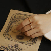 Gold Temperament Zircon Ring