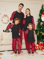2023 New Christmas Family Pajamas Set Mom Dad Kids Baby Matching Outfits Elk Print Cute Sleepwear Xmas Family Look Clothing Sets