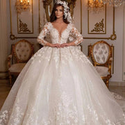 Vintage Lace Wedding Dresses Princess Ball Gown Beading Bridal Gowns Shinny Tulle Long Sleeves Ivory Dubai Marriage Dress