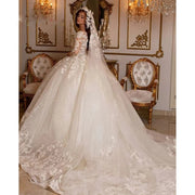 Vintage Lace Wedding Dresses Princess Ball Gown Beading Bridal Gowns Shinny Tulle Long Sleeves Ivory Dubai Marriage Dress