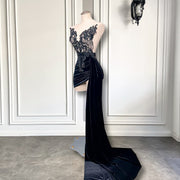 New Arrival Beaded Embroidery Women Homecoming Gowns Black Velvet Short Prom Dresses 2023 With Side Train