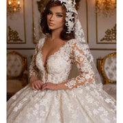 Vintage Lace Wedding Dresses Princess Ball Gown Beading Bridal Gowns Shinny Tulle Long Sleeves Ivory Dubai Marriage Dress