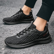 2024 new men's sports shoes flying woven leisure running shoes